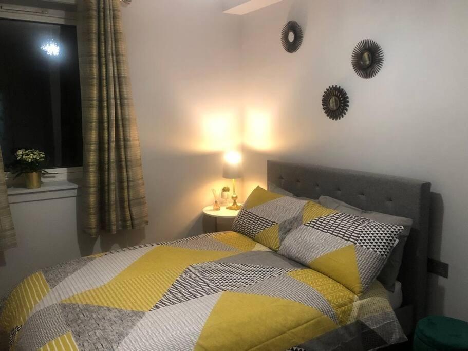 Royal Mile Famous Canongate Flat 爱丁堡 外观 照片
