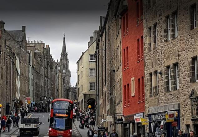 Royal Mile Famous Canongate Flat 爱丁堡 外观 照片